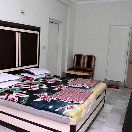 Vandana Hotel Натхдвара Экстерьер фото