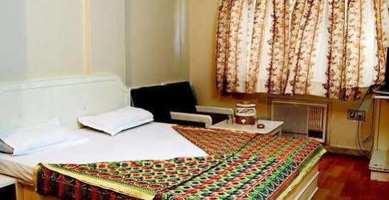 Vandana Hotel Натхдвара Экстерьер фото
