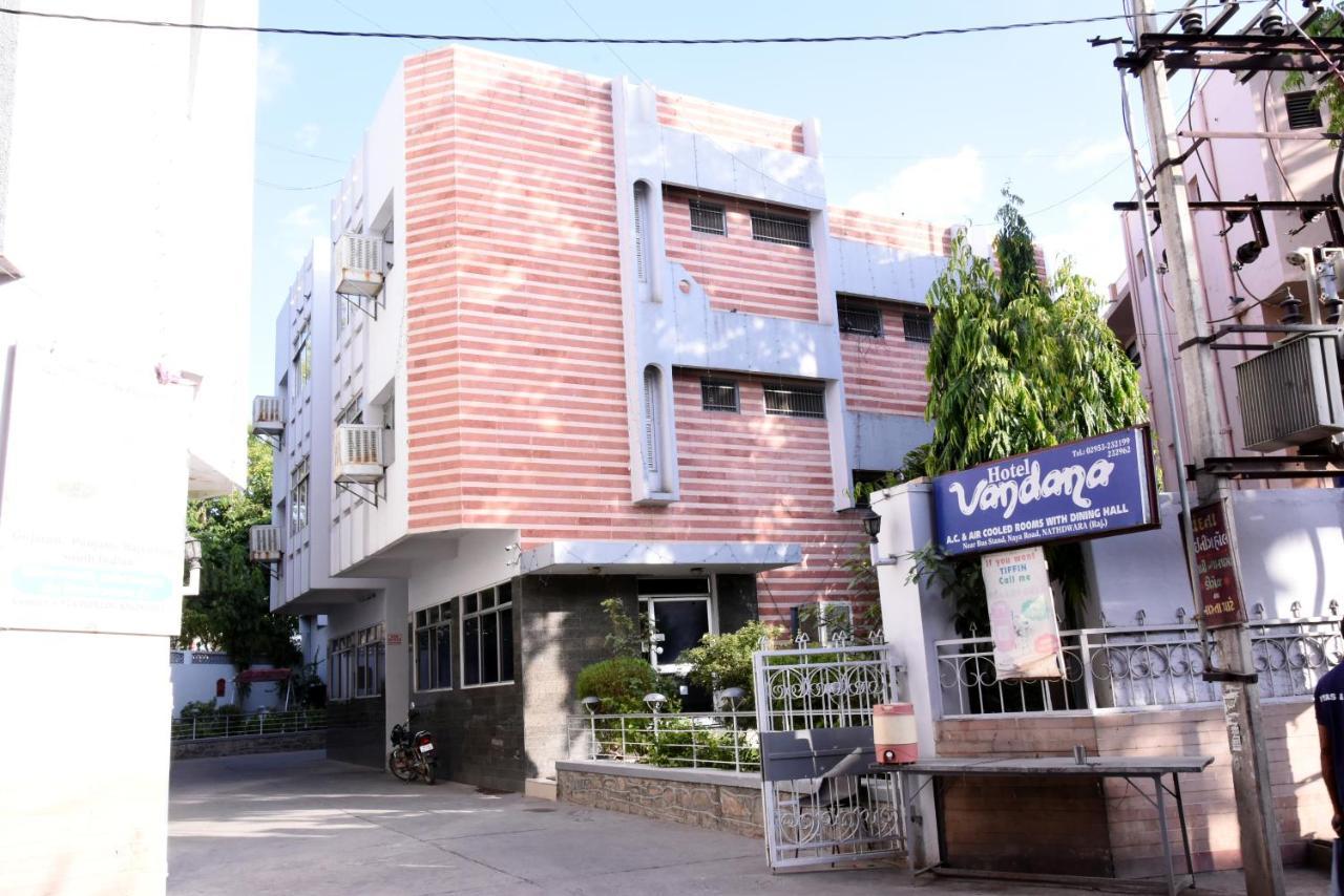 Vandana Hotel Натхдвара Экстерьер фото