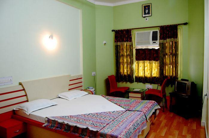 Vandana Hotel Натхдвара Экстерьер фото
