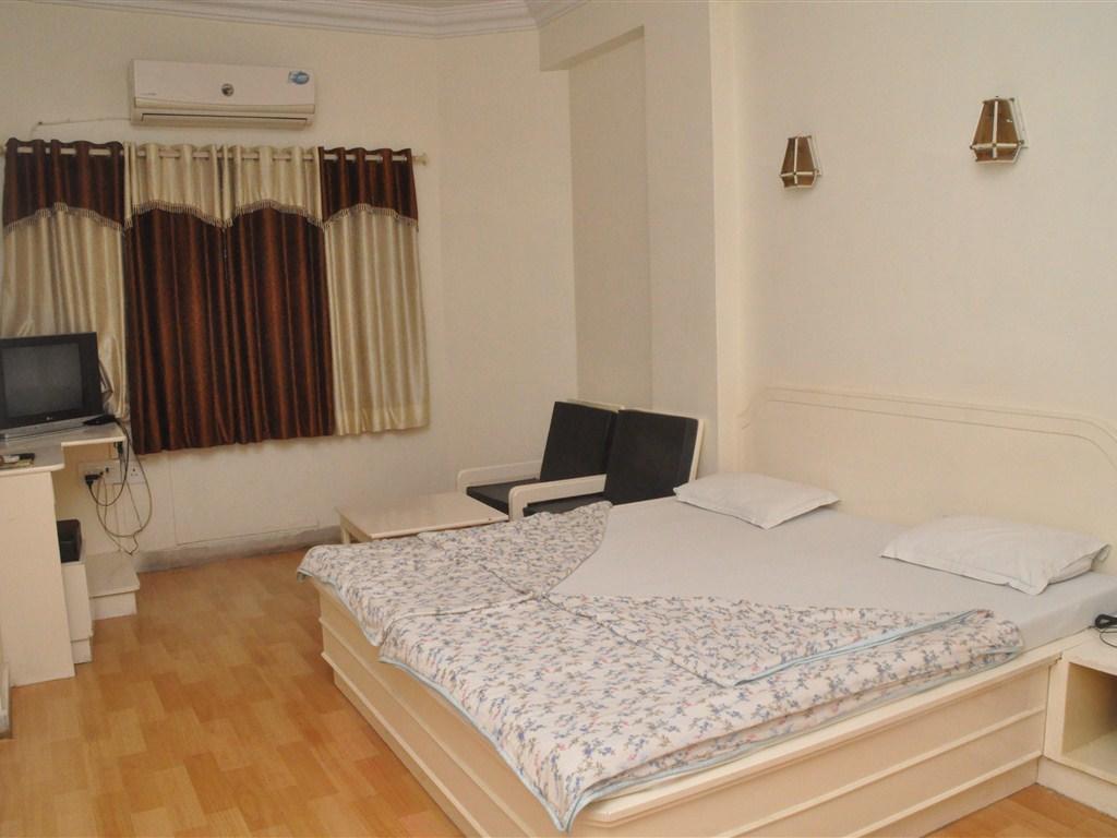 Vandana Hotel Натхдвара Экстерьер фото