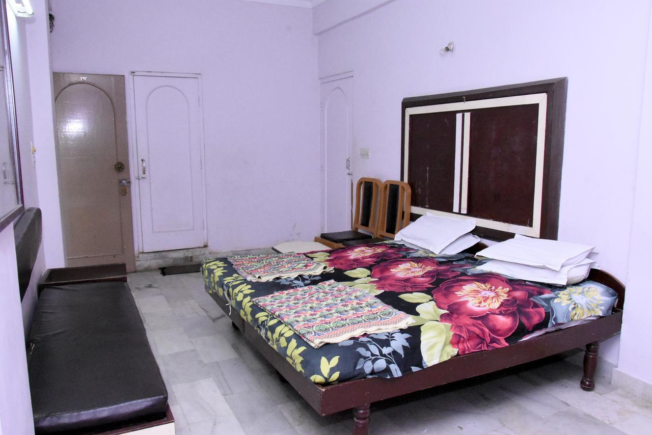 Vandana Hotel Натхдвара Экстерьер фото